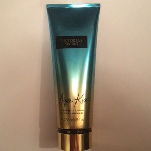 Victoria secret aqua kiss